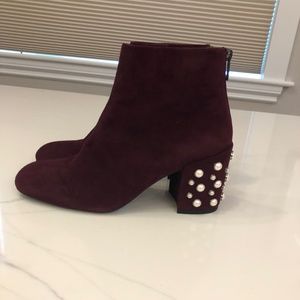 Stuart Weitzman Pearl Booties size 9